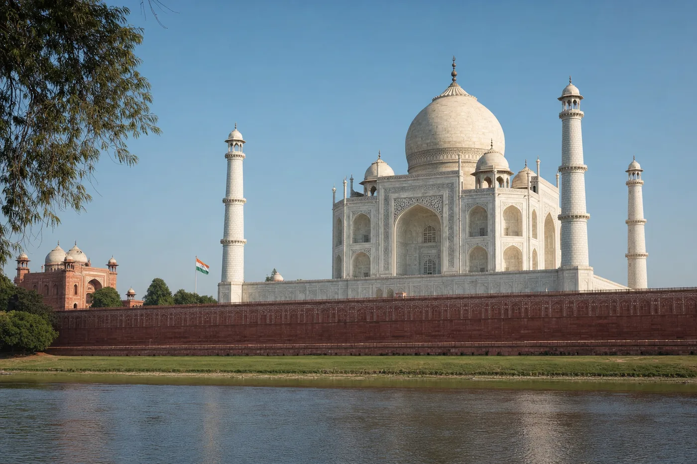 India – famous landmark with the national flag