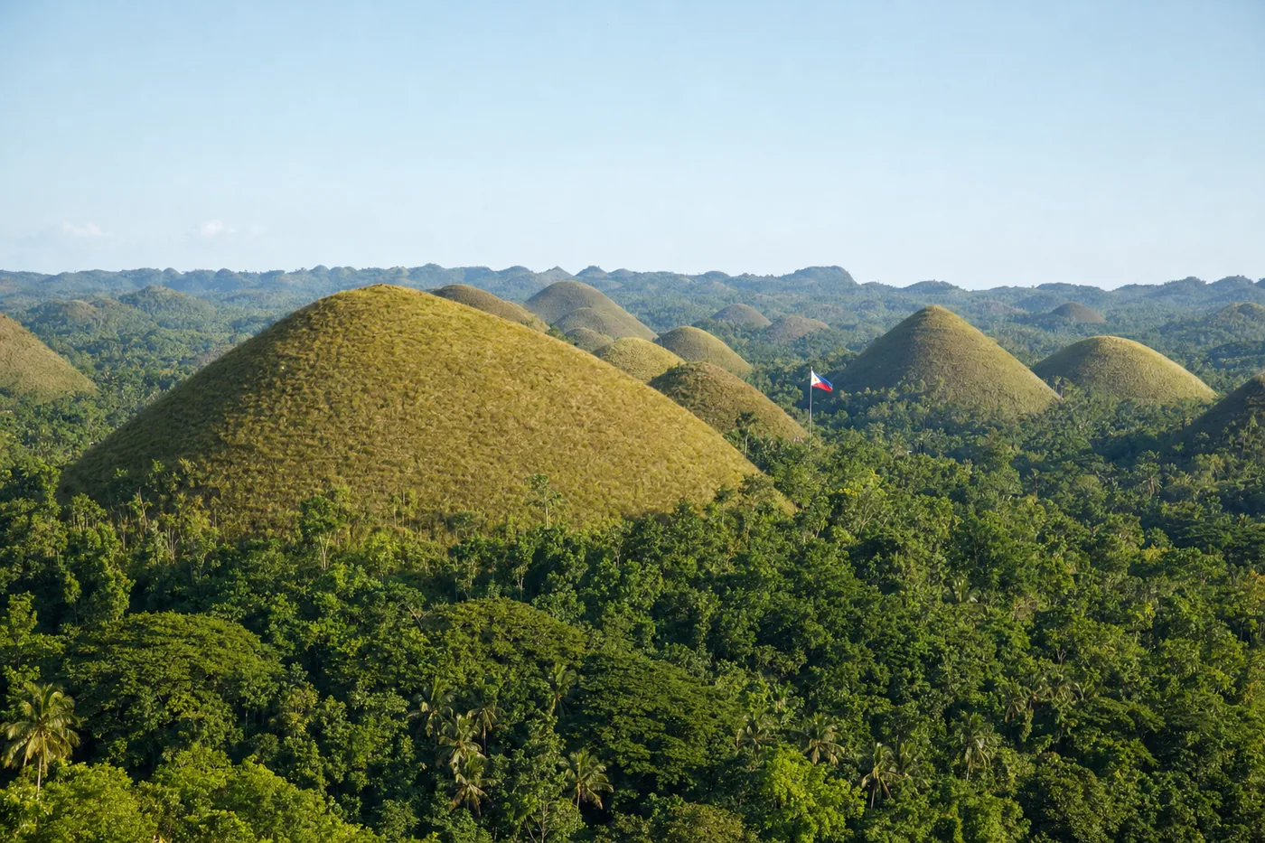 Philippines – famous landmark with the national flag