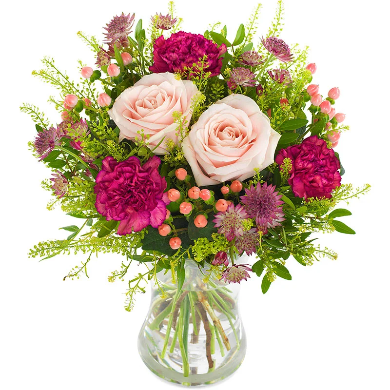 Wedding bouquet – white and cream-coloured flowers